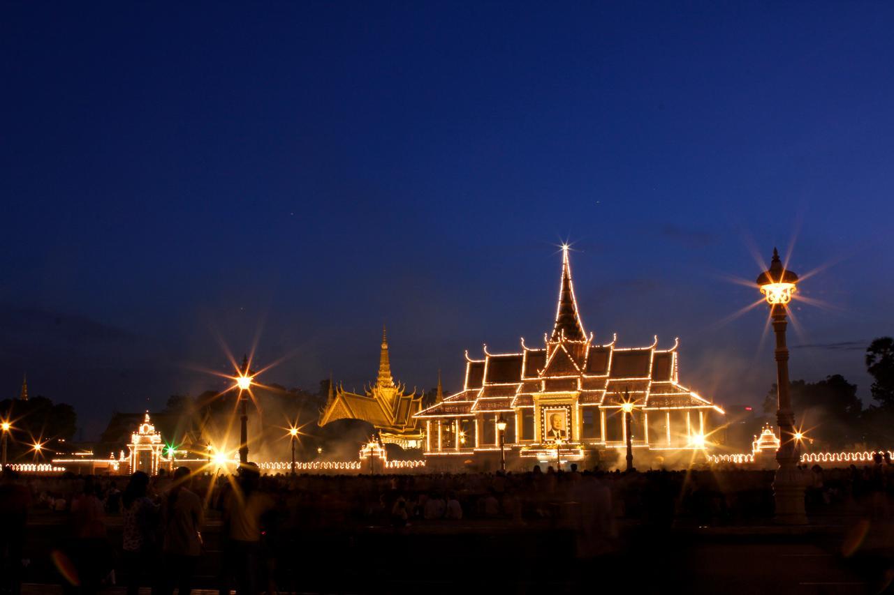 Rs II Guesthouse Phnom Penh Bagian luar foto